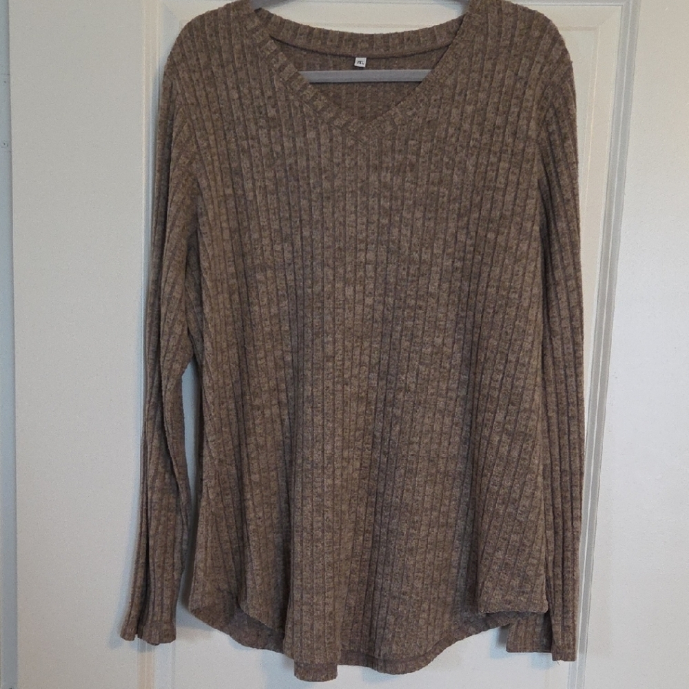 Women's Ribbed V-Neck Top